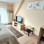 Aparthouse Center - 5 Min Rynek & Pkp - Self Check-in 24h 아파트 *