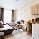 Aparthouse Center - 5 Min Rynek & Pkp - Self Check-in 24h * Katowice