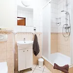 Aparthouse Center - 5 Min Rynek & Pkp - Self Check-in 24h דירה