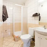 Aparthouse Center - 5 Min Rynek & Pkp - Self Check-in 24h 아파트 카토비체