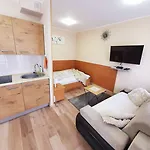Aparthouse Center - 5 Min Rynek & Pkp - Self Check-in 24h דירה קטוביץ