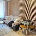 Aparthouse Center - 5 Min Rynek & Pkp - Self Check-in 24h *