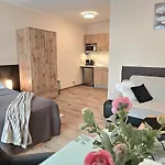 Aparthouse Center - 5 Min Rynek & Pkp - Self Check-in 24h * كاتوفيتسه