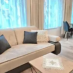 شقة Aparthouse Center - 5 Min Rynek & Pkp - Self Check-in 24h كاتوفيتسه