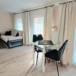 Aparthouse Center - 5 Min Rynek & Pkp - Self Check-in 24h كاتوفيتسه