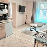شقة Aparthouse Center - 5 Min Rynek & Pkp - Self Check-in 24h كاتوفيتسه