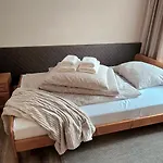Aparthouse Center - 5 Min Rynek & Pkp - Self Check-in 24h شقة