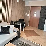 شقة Aparthouse Center - 5 Min Rynek & Pkp - Self Check-in 24h كاتوفيتسه