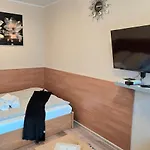 Aparthouse Center - 5 Min Rynek & Pkp - Self Check-in 24h شقة *