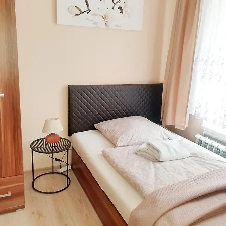 Aparthouse Centrum - In The Center Near The Train Station * Katowice