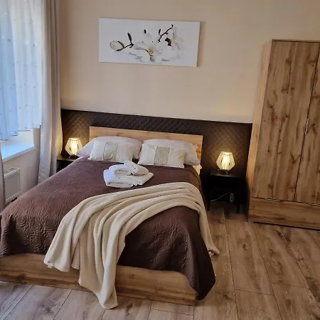 Aparthouse Centrum - In The Center Near The Train Station * Katowice