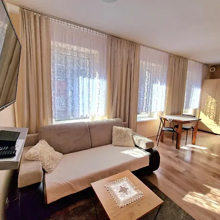 Aparthouse Centrum - In The Center Near The Train Station *