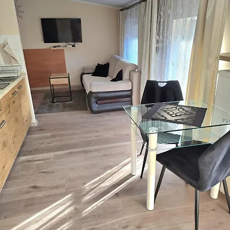 Aparthouse Centrum - In The Center Near The Train Station * Katowice