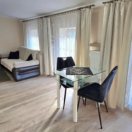 דירה Aparthouse Centrum - In The Center Near The Train Station