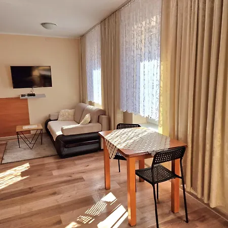 Aparthouse Centrum - In The Center Near The Train Station Apartment *