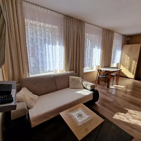 Aparthouse Centrum - In The Center Near The Train Station