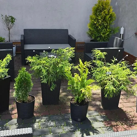 Aparthouse Centrum - In The Center Near The Train Station Katowice