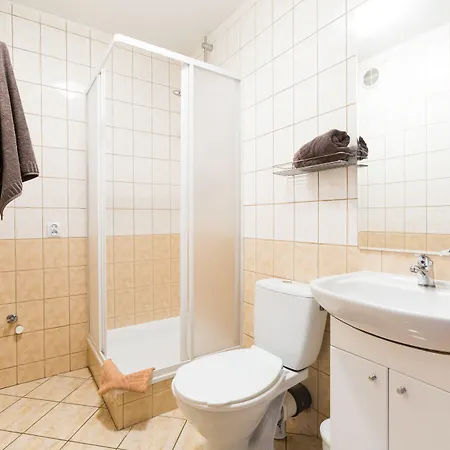 Aparthouse Centrum - In The Center Near The Train Station * Κατοβίτσε