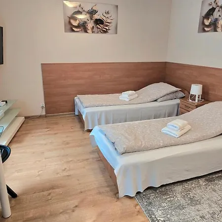 Aparthouse Center - 5 Min Rynek & Pkp - Self Check-in 24h Katowice