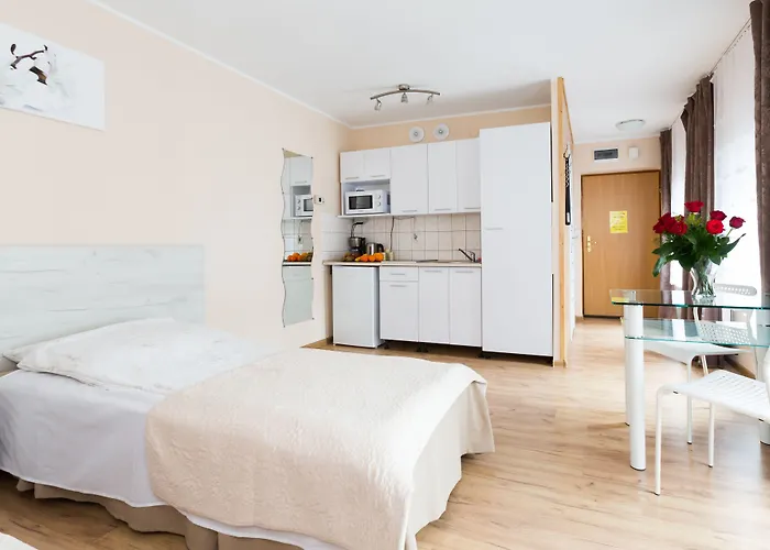 Aparthouse Centrum - In The Center Near The Train Station Apartment Katowice