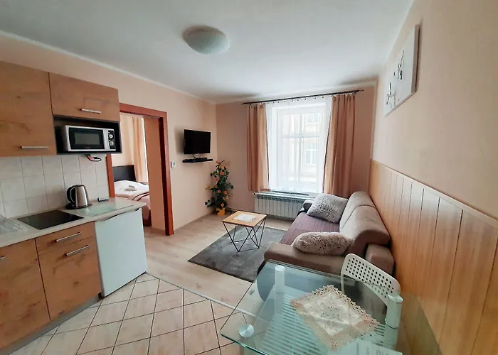 Apartment Aparthouse Centrum - In The Center Near The Train Station