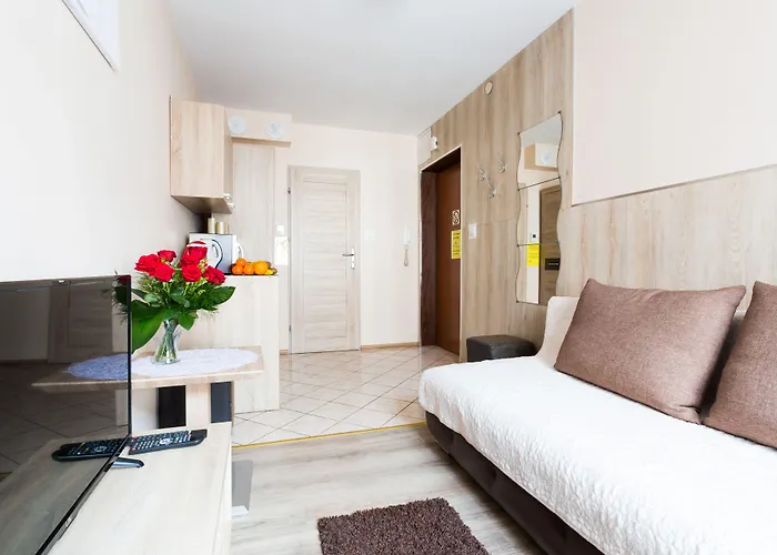 Aparthouse Centrum - In The Center Near The Train Station Апартаменты Катовице