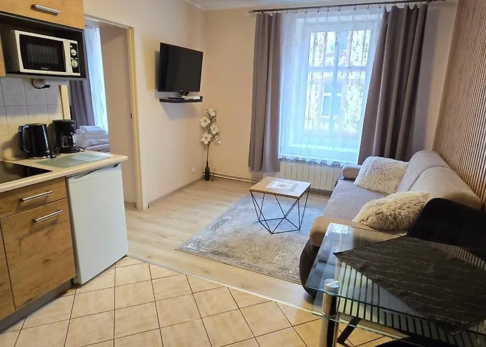 Apartment Aparthouse Centrum - In The Center Near The Train Station *